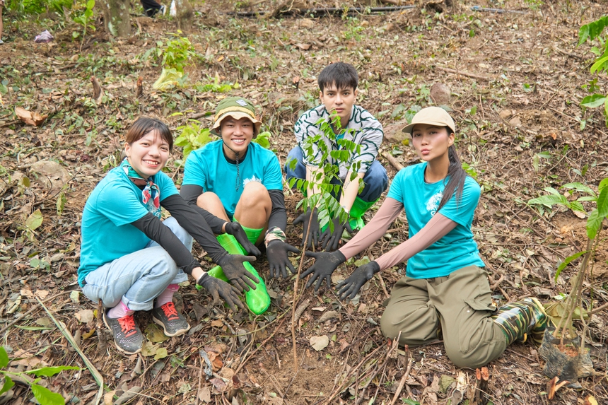 MC Lê Phước Tài: "Thích sự giản dị của H'Hen Niê khi cùng làm thiện nguyện" - Ảnh 2.