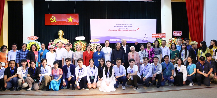 Nhận diện thơ trẻ phương Nam - Ảnh 4. Nhận diện thơ trẻ phương Nam - Ảnh 4.