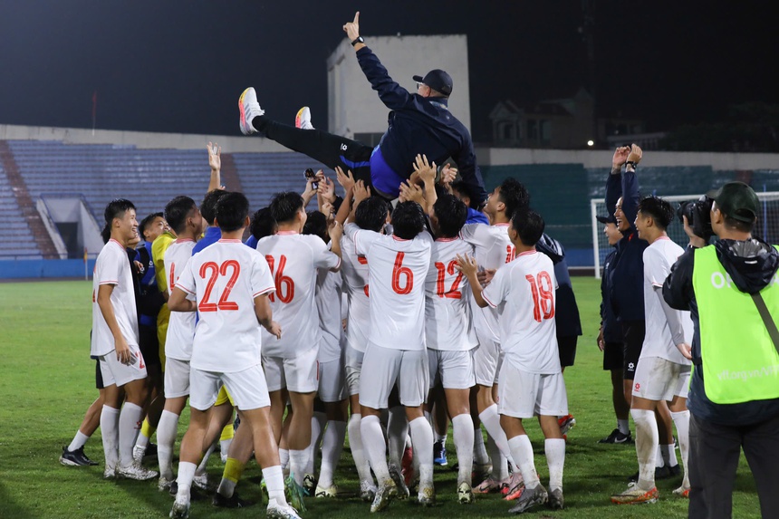 Bình luận: Bóng đá Việt Nam kỳ vọng vào điểm sáng U17 - Ảnh 1. Bình luận: Bóng đá Việt Nam kỳ vọng vào điểm sáng U17 - Ảnh 1.