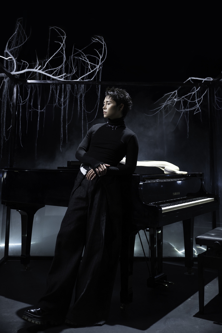 Tăng Duy Tân ra mắt album mới, thoát khỏi hình ảnh "Bên trên tầng lầu" - Ảnh 4.