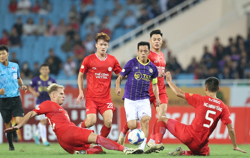 Người quan sát: Văn Quyết trở lại... - Ảnh 1. Người quan sát: Văn Quyết trở lại... - Ảnh 1.