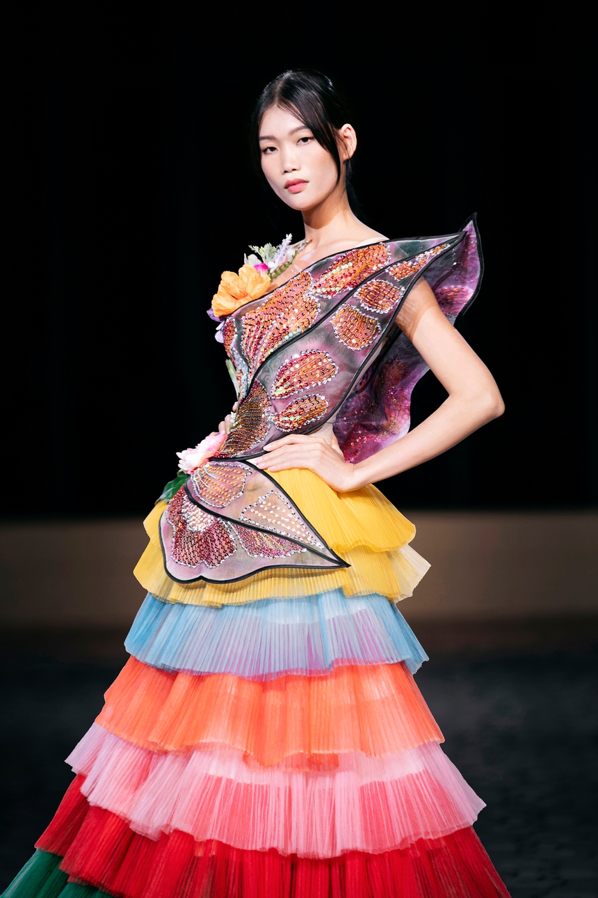 Top model Nguyễn Hợp nổi bật tại Tokyo Couture Fashion Week - Ảnh 2. Top model Nguyễn Hợp nổi bật tại Tokyo Couture Fashion Week - Ảnh 2.