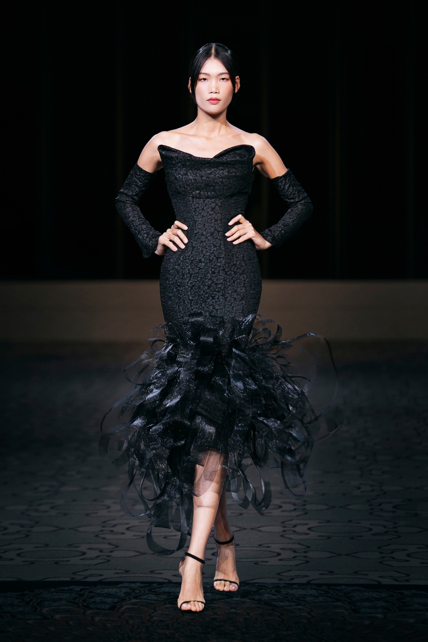 Top model Nguyễn Hợp nổi bật tại Tokyo Couture Fashion Week - Ảnh 3. Top model Nguyễn Hợp nổi bật tại Tokyo Couture Fashion Week - Ảnh 3.