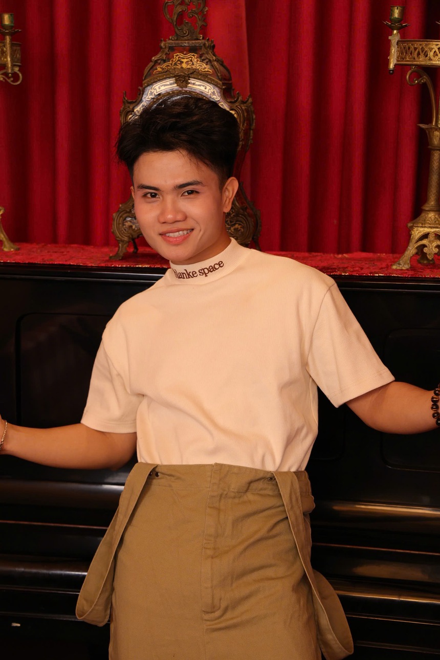 TikToker Anh Mặt Vuông "tập tành" làm phim, mong trở thành đạo diễn - Ảnh 2.