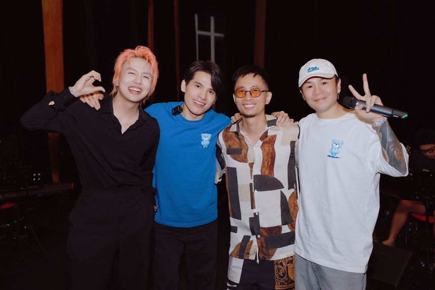 Quốc Thiên cùng dàn "anh trai" sẵn sàng cho liveconcert SKYNote ở Đà Lạt - Ảnh 4. Quốc Thiên cùng dàn "anh trai" sẵn sàng cho liveconcert SKYNote ở Đà Lạt - Ảnh 4.