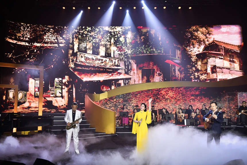 "Cảm xúc tháng 10": Tỏa sáng những ngôi sao các thế hệ của Học viện Âm nhạc Quốc gia - Ảnh 3.