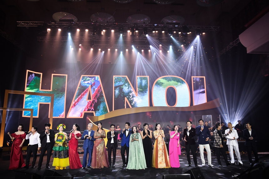 "Cảm xúc tháng 10": Tỏa sáng những ngôi sao các thế hệ của Học viện Âm nhạc Quốc gia - Ảnh 7.