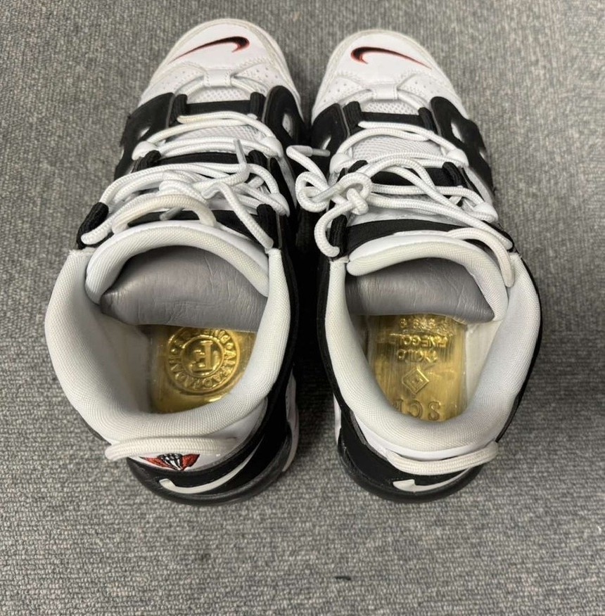 Phát hiện hành khách nước ngoài vận chuyển trái phép 3 kg vàng qua sân bay Quốc tế Nội Bài - Ảnh 1. Phát hiện hành khách nước ngoài vận chuyển trái phép 3 kg vàng qua sân bay Quốc tế Nội Bài - Ảnh 1.