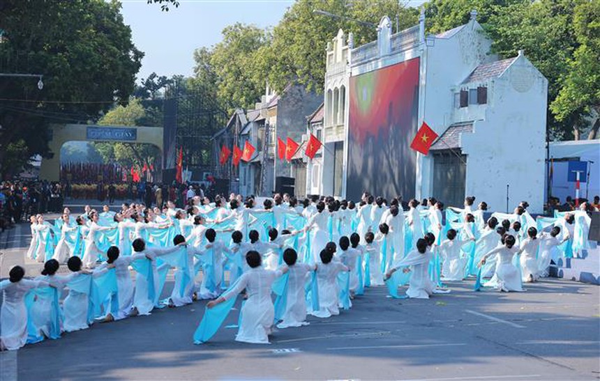 Khát vọng xây dựng Hà Nội - Thành phố Vì hòa bình - Thành phố sáng tạo - Ảnh 1. Khát vọng xây dựng Hà Nội - Thành phố Vì hòa bình - Thành phố sáng tạo - Ảnh 1.