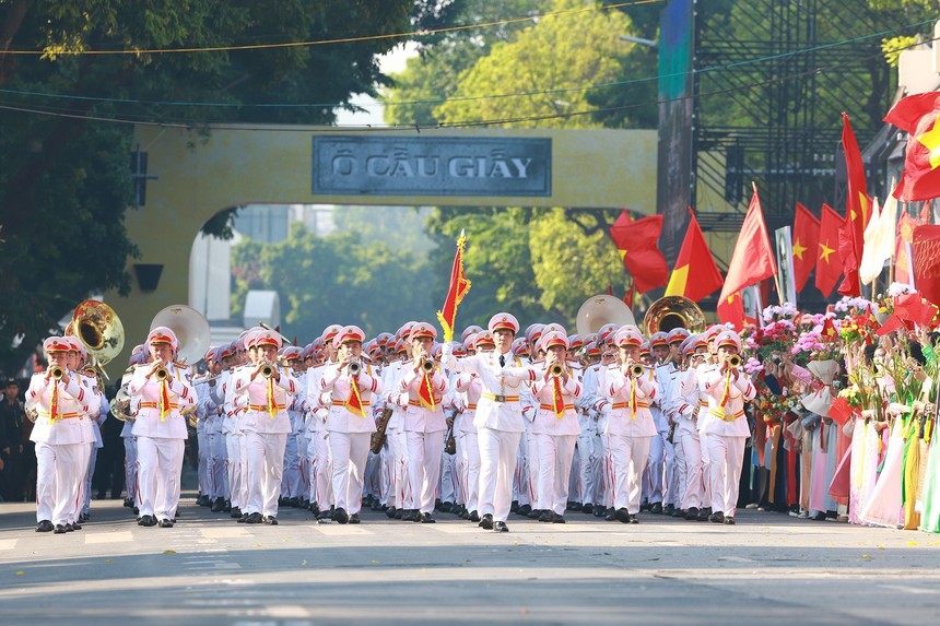 Hình ảnh Ngày hội Văn hóa vì Hòa bình chào mừng 70 năm Giải phóng Thủ đô - Ảnh 14. Hình ảnh Ngày hội Văn hóa vì Hòa bình chào mừng 70 năm Giải phóng Thủ đô - Ảnh 14.