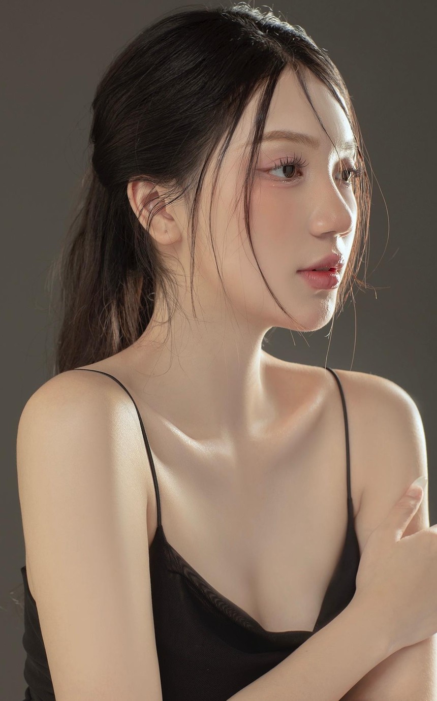 Hai cô chủ shop xinh đẹp trên sóng giờ vàng: Người được xin tăng đất diễn, kẻ bị ném đá vì làm tiểu tam - Ảnh 2. Hai cô chủ shop xinh đẹp trên sóng giờ vàng: Người được xin tăng đất diễn, kẻ bị ném đá vì làm tiểu tam - Ảnh 2.