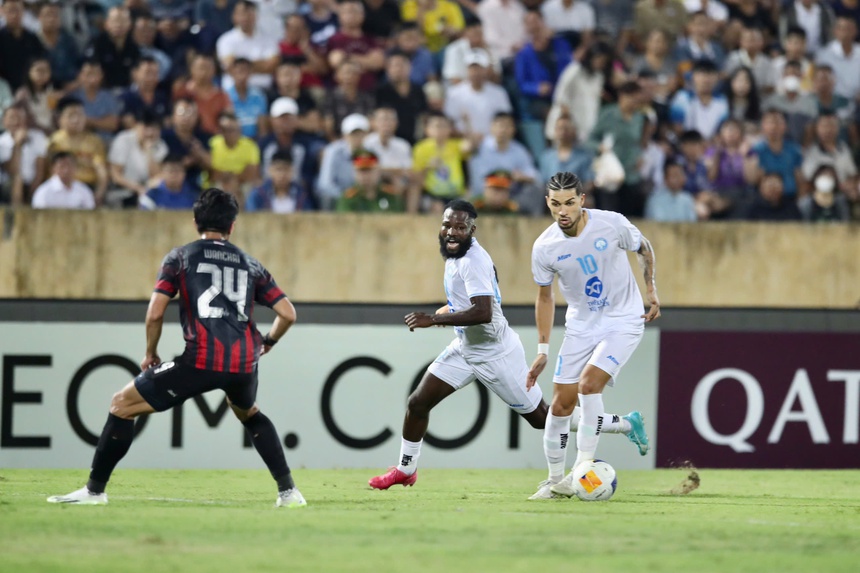 Đá tập với CLB - Ảnh 1. Đá tập với CLB - Ảnh 1.