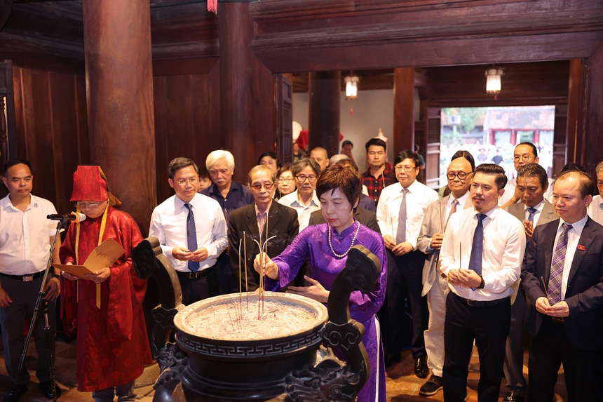 Phát biểu của Tổng Giám đốc TTXVN Vũ Việt Trang tại Lễ trao Giải Bùi Xuân Phái - Vì tình yêu Hà Nội - Ảnh 2. Phát biểu của Tổng Giám đốc TTXVN Vũ Việt Trang tại Lễ trao Giải Bùi Xuân Phái - Vì tình yêu Hà Nội - Ảnh 2.