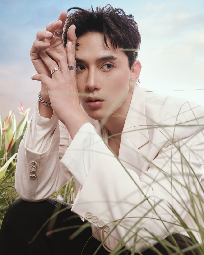 Thuận Nguyễn ngập tràn kỷ niệm trong 2 năm quay Domino - Lối Thoát Cuối Cùng - Ảnh 3. Thuận Nguyễn ngập tràn kỷ niệm trong 2 năm quay Domino - Lối Thoát Cuối Cùng - Ảnh 3.