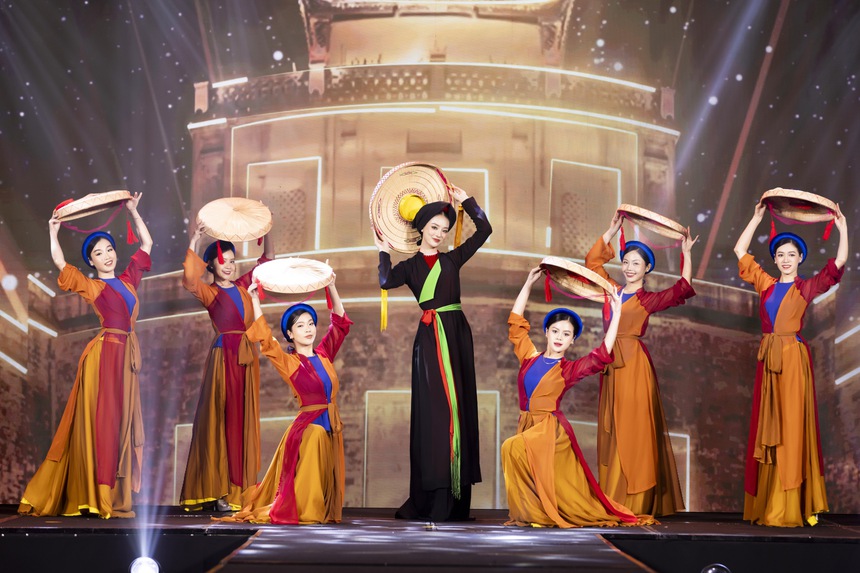 Á hậu Bùi Khánh Linh chính thức trở thành đại diện Việt Nam chinh chiến tại Miss Intercontinental 2024 - Ảnh 2. Á hậu Bùi Khánh Linh chính thức trở thành đại diện Việt Nam chinh chiến tại Miss Intercontinental 2024 - Ảnh 2.