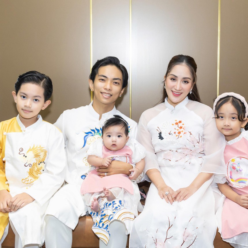 Phan Hiển chúc mừng sinh nhật tình cũ của vợ: Bộ ba có quan hệ hiếm có của làng dancesports - Ảnh 3. Phan Hiển chúc mừng sinh nhật tình cũ của vợ: Bộ ba có quan hệ hiếm có của làng dancesports - Ảnh 3.