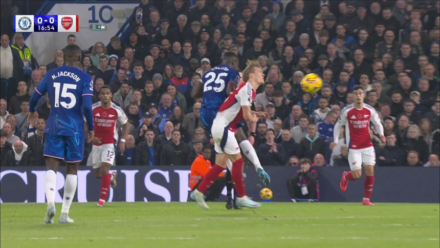 TRỰC TIẾP bóng đá Chelsea vs Arsenal: Palmer so tài Saka - Ảnh 2. TRỰC TIẾP bóng đá Chelsea vs Arsenal: Palmer so tài Saka - Ảnh 2.