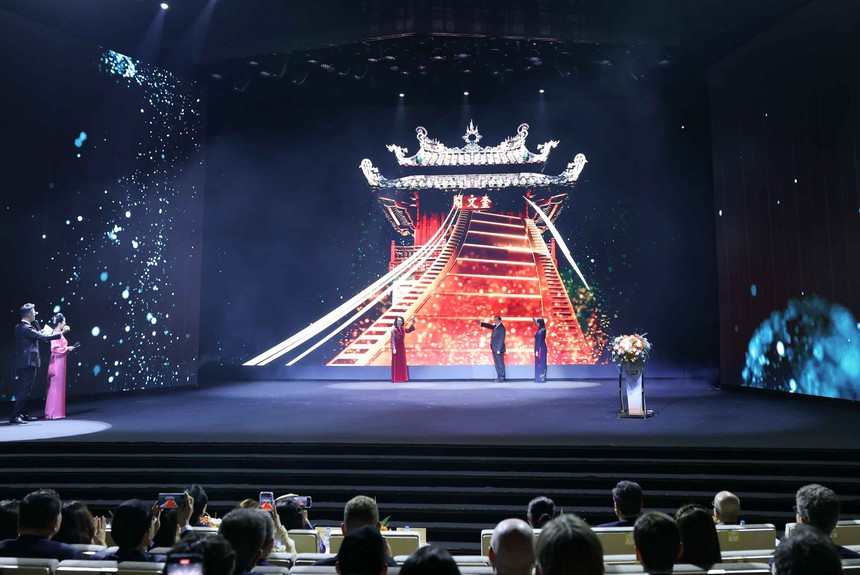 Khai mạc Liên hoan phim quốc tế Hà Nội lần thứ VII - Ảnh 1. Khai mạc Liên hoan phim quốc tế Hà Nội lần thứ VII - Ảnh 1.