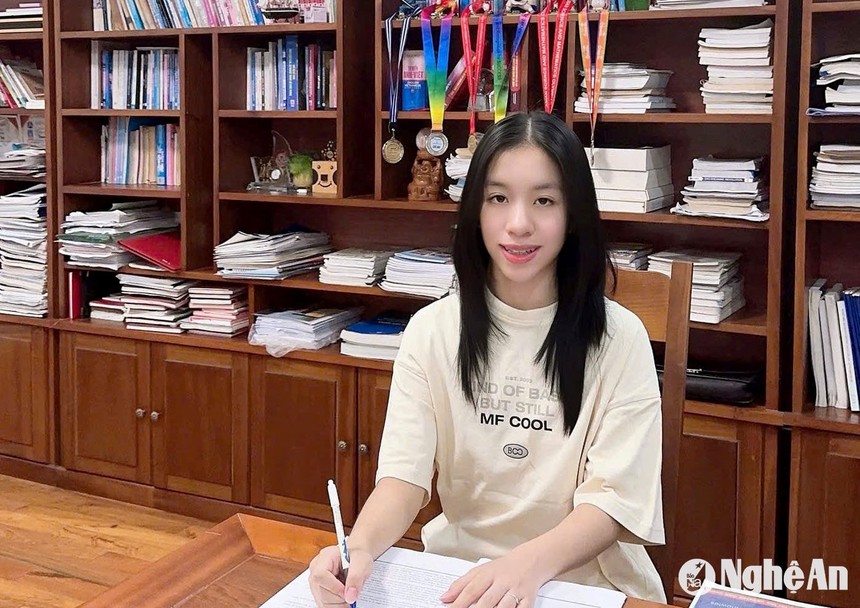 Bí quyết chinh phục 8.5 IELTS tiếng Anh của nữ sinh lớp 8 - Ảnh 2. Bí quyết chinh phục 8.5 IELTS tiếng Anh của nữ sinh lớp 8 - Ảnh 2.