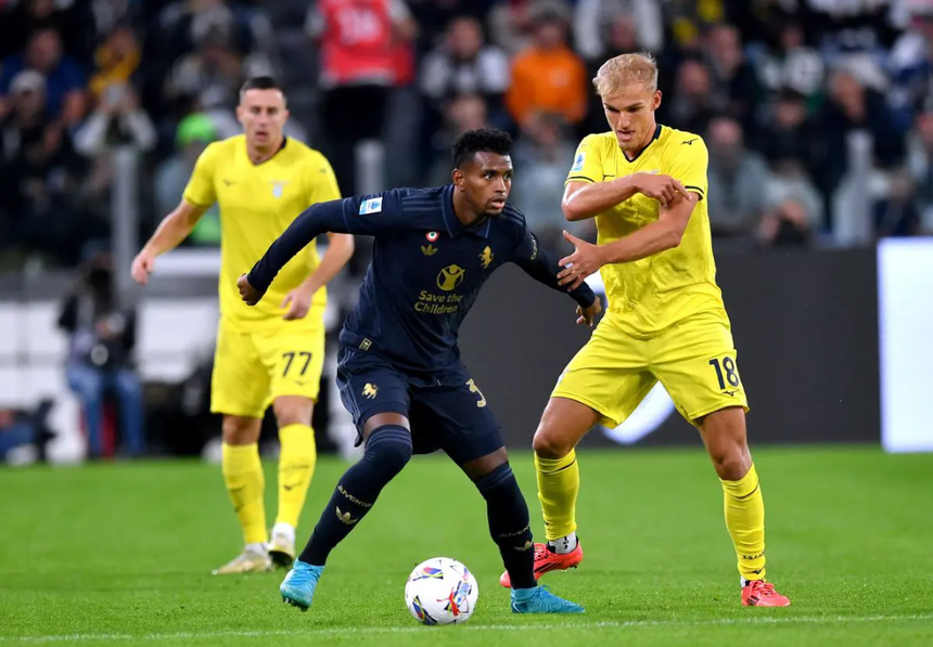 Juventus mất hậu vệ trái Juan Cabal vì chấn thương đầu gối Juventus mất hậu vệ trái Juan Cabal vì chấn thương đầu gối