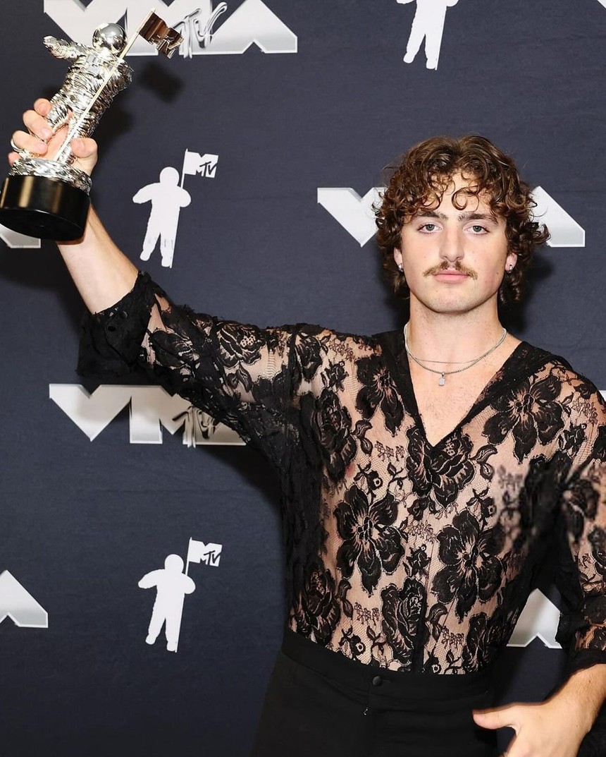 Benson Boone - ngôi sao đáng chú ý nhất của làng nhạc thế giới - Ảnh 2.