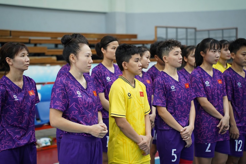 Đội tuyển futsal nữ Việt Nam sẵn sàng mục tiêu vô địch Đông Nam Á 2024 - Ảnh 2.