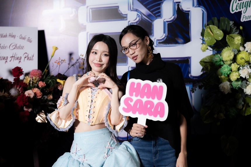 Han Sara về "chung nhà" với tân binh Cheng, mong được gọi "nghệ sĩ đến từ Việt Nam" - Ảnh 4.