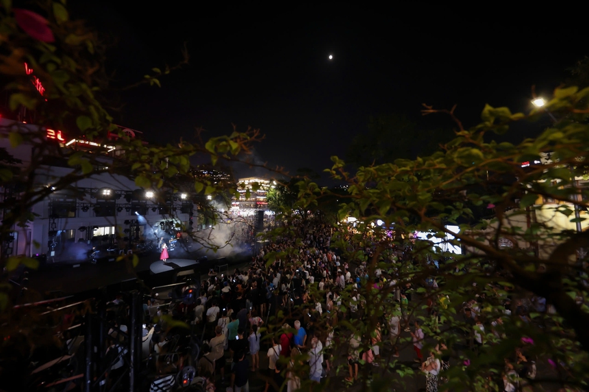 "Đại lộ" quy tụ dàn nghệ sĩ biểu diễn của trường Cao đẳng Nghệ thuật Hà Nội - Ảnh 11.