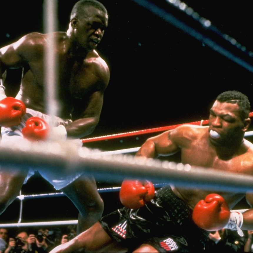 Huyền thoại Mike Tyson góp mặt 2 lần trong 10 trận quyền Anh hạng nặng hay nhất lịch sử - Ảnh 2. Huyền thoại Mike Tyson góp mặt 2 lần trong 10 trận quyền Anh hạng nặng hay nhất lịch sử - Ảnh 2.