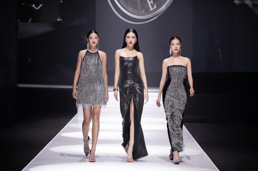 Show diễn "Timeless": Viết tiếp giấc mơ thời trang Việt "ra biển lớn" - Ảnh 10.