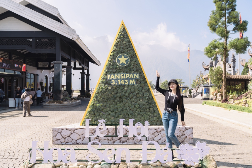 Lễ hội hoa Sen đá lần đầu tiên ở Bản Mây, Sa Pa - Ảnh 10. Lễ hội hoa Sen đá lần đầu tiên ở Bản Mây, Sa Pa - Ảnh 10.