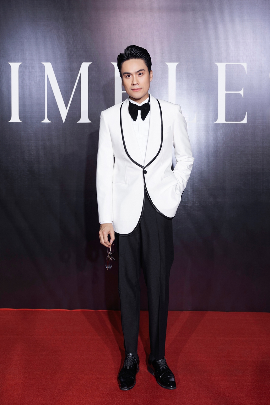 Show diễn "Timeless": Viết tiếp giấc mơ thời trang Việt "ra biển lớn" - Ảnh 7.