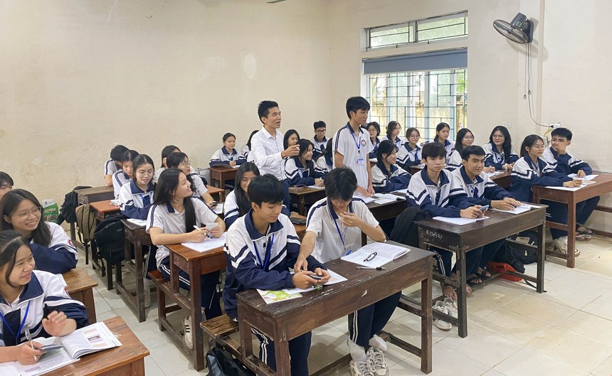 Ngày Nhà giáo Việt Nam: Nỗ lực “trồng người” ở những địa bàn đặc thù - Ảnh 2. Ngày Nhà giáo Việt Nam: Nỗ lực “trồng người” ở những địa bàn đặc thù - Ảnh 2.