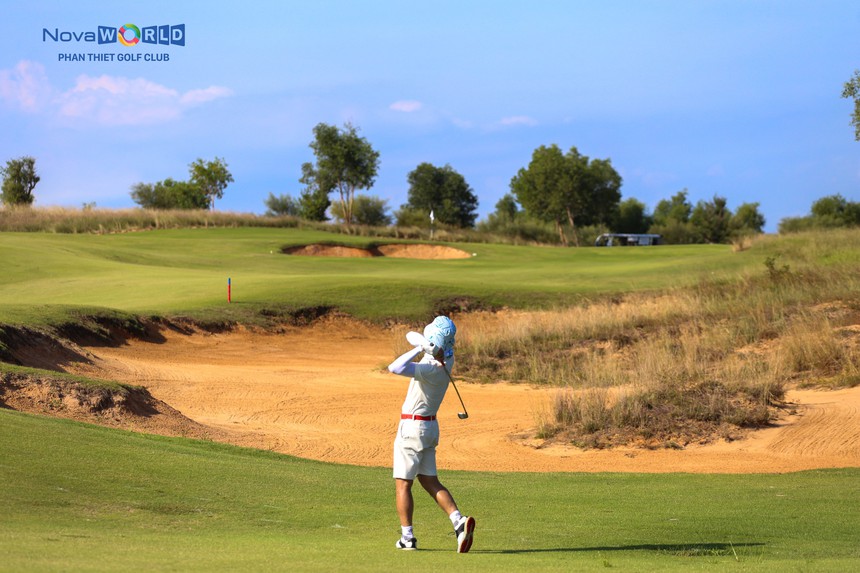 Sao Việt khuấy đảo giải Golf "Hò Dô Swing Artist Golf Tournament" - Ảnh 3. Sao Việt khuấy đảo giải Golf "Hò Dô Swing Artist Golf Tournament" - Ảnh 3.