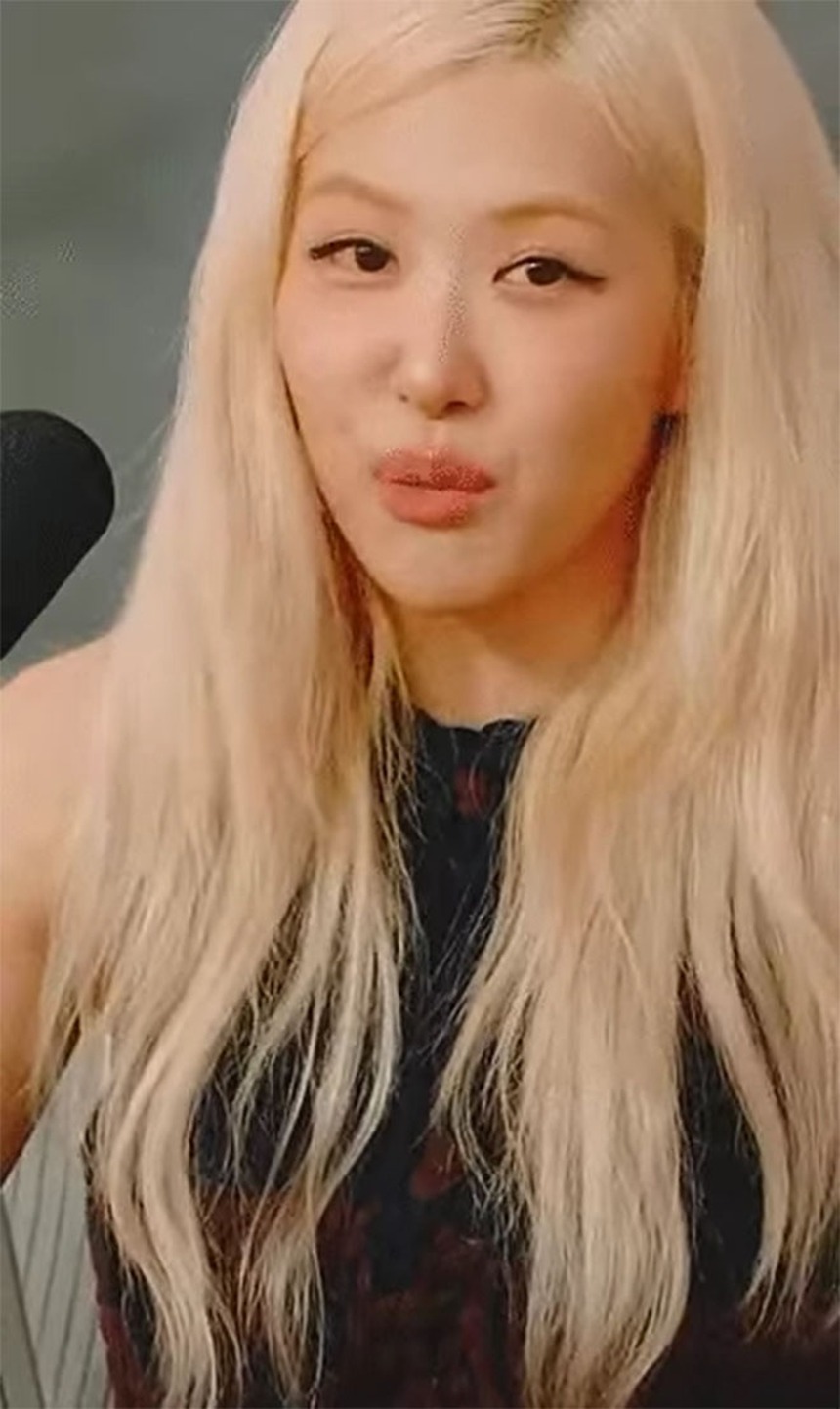 Rosé Blackpink nhắc đến "người yêu cũ" và tác động của người này đến album sắp ra mắt của cô - Ảnh 2.