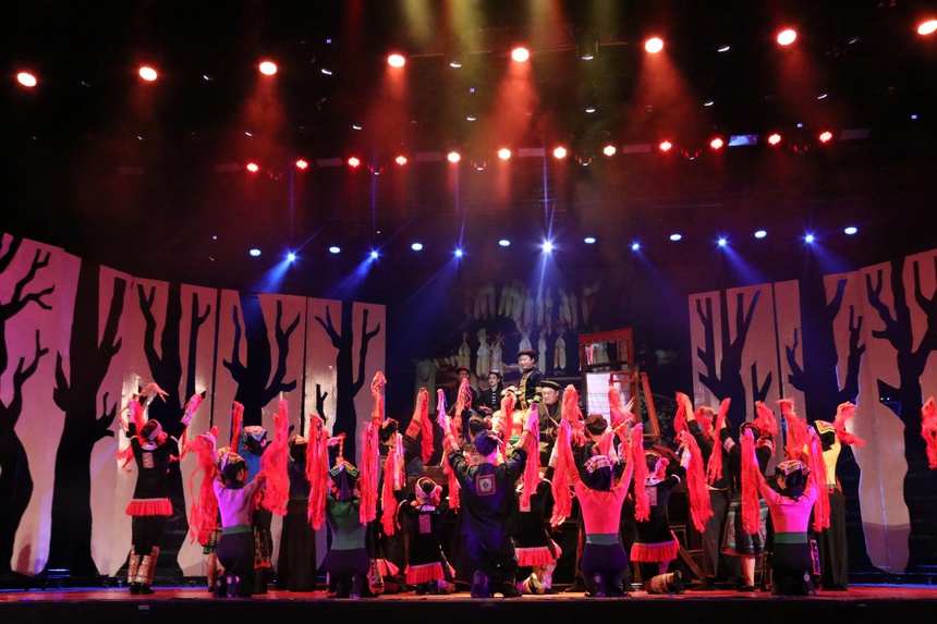 Khai mạc Liên hoan Ca Múa Nhạc toàn quốc - 2024 đợt 1 tại Vĩnh Phúc - Ảnh 3. Khai mạc Liên hoan Ca Múa Nhạc toàn quốc - 2024 đợt 1 tại Vĩnh Phúc - Ảnh 3.
