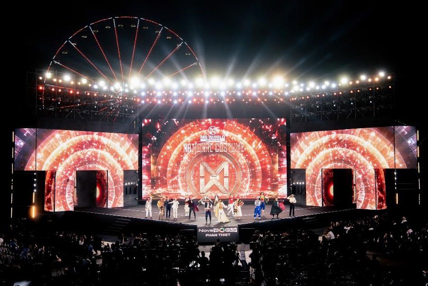 Đêm diễn national costume của Mr World 2024: Hoàng tráng, rực rỡ tại NovaWorld Phan Thiet - Ảnh 3.
