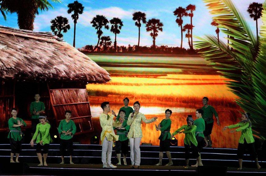 Đưa Dân ca Ví, Giặm trở thành sản phẩm du lịch độc đáo - Ảnh 2.