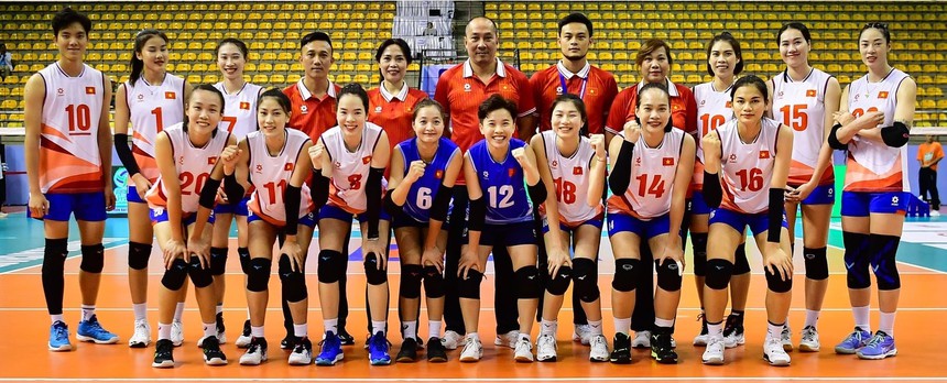 Hầu hết các tuyển thủ bóng chuyền nữ Việt Nam hiện tại xuất thân từ các tỉnh thành từ Nghệ An trở vào Hầu hết các tuyển thủ bóng chuyền nữ Việt Nam hiện tại xuất thân từ các tỉnh thành từ Nghệ An trở vào