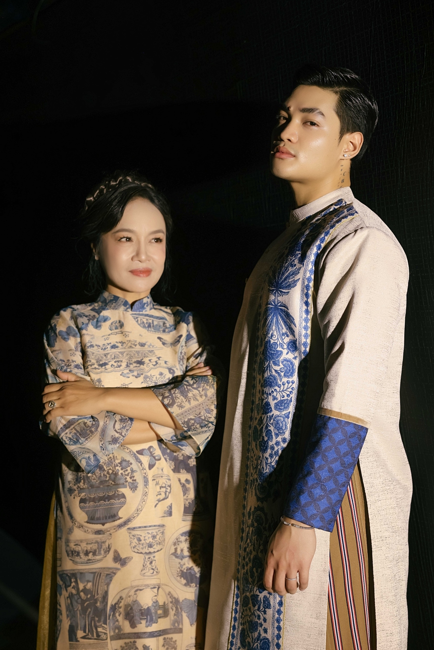 NTK Cao Minh Tiến và Chế Quyết Tiến hợp tác ra mắt BST "Mầm lam" - Ảnh 10. NTK Cao Minh Tiến và Chế Quyết Tiến hợp tác ra mắt BST "Mầm lam" - Ảnh 10.