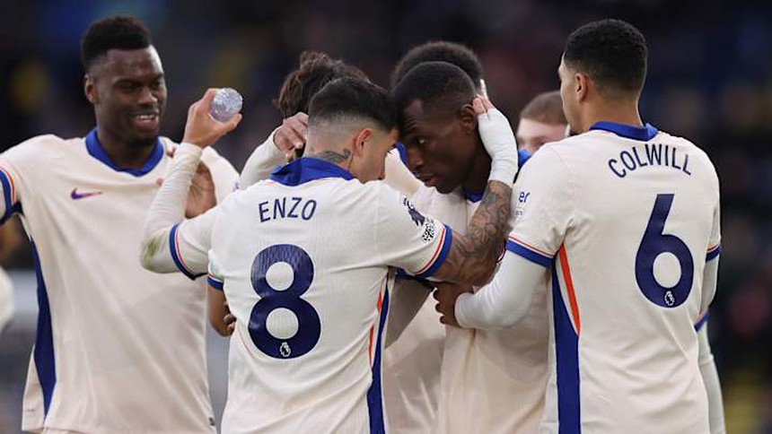 Tin nóng thể thao tối 25/11: CĐV Thái tranh cãi về tin Bích Tuyền sang ‘cường quốc bóng chuyền’; HLV của MU được khen ngợi - Ảnh 4. Tin nóng thể thao tối 25/11: CĐV Thái tranh cãi về tin Bích Tuyền sang ‘cường quốc bóng chuyền’; HLV của MU được khen ngợi - Ảnh 4.