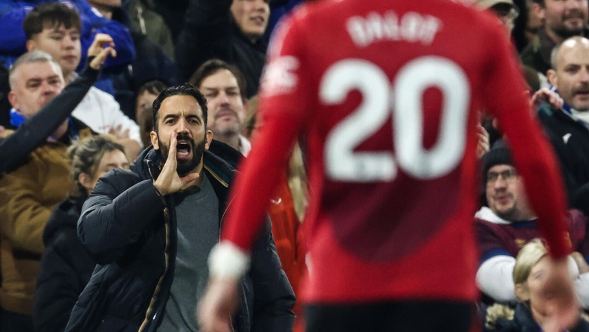 Ruben Amorim đang triển khai triết lý mới tại MU như thế nào? - Ảnh 1. Ruben Amorim đang triển khai triết lý mới tại MU như thế nào? - Ảnh 1.