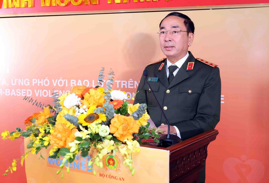 Triển lãm ảnh tuyên truyền pháp luật vì bình đẳng giới - Ảnh 2. Triển lãm ảnh tuyên truyền pháp luật vì bình đẳng giới - Ảnh 2.