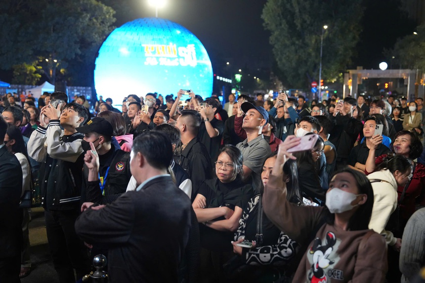 "Phở số Hà thành" thu hút du khách tại Lễ hội văn hoá ẩm thực Hà Nội năm 2024 - Ảnh 7.