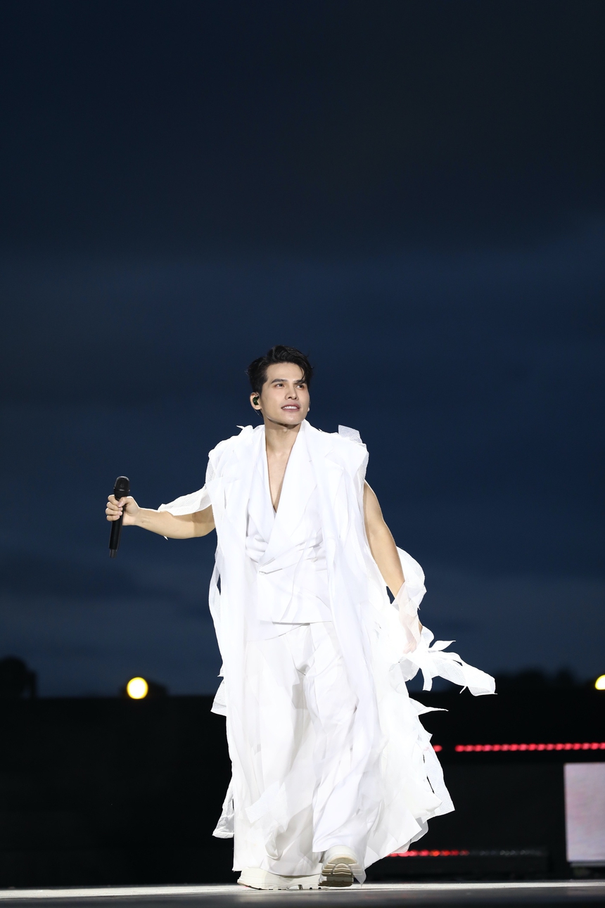 Dấu ấn âm nhạc của Quốc Thiên sau liveconcert "SKYNote" - Ảnh 1.