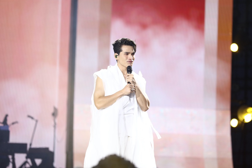 Dấu ấn âm nhạc của Quốc Thiên sau liveconcert "SKYNote" - Ảnh 2.