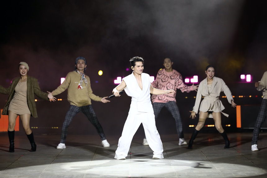 Dấu ấn âm nhạc của Quốc Thiên sau liveconcert "SKYNote" - Ảnh 3.