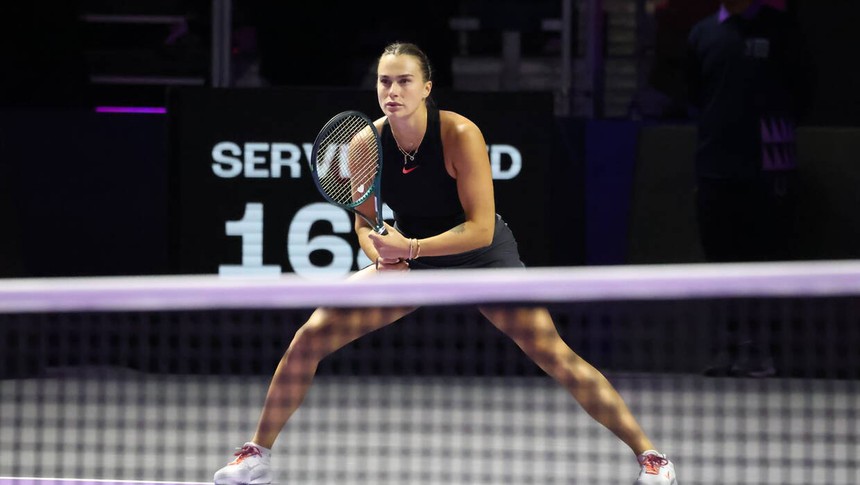 Quần vợt: Ai nói Sabalenka chỉ biết dùng sức? - Ảnh 1. Quần vợt: Ai nói Sabalenka chỉ biết dùng sức? - Ảnh 1.