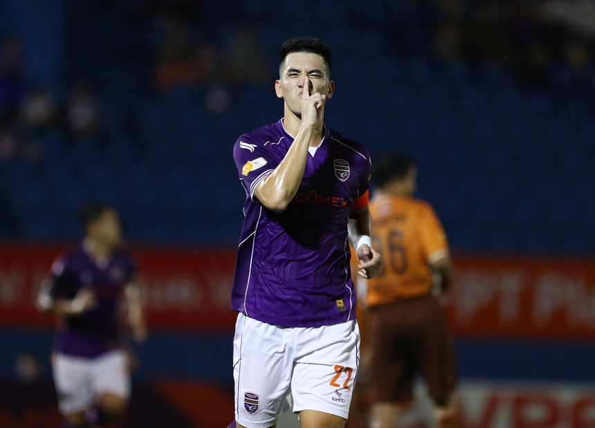 ASEAN Cup quyết định Quả bóng Vàng Việt Nam 2024 - Ảnh 1. ASEAN Cup quyết định Quả bóng Vàng Việt Nam 2024 - Ảnh 1.