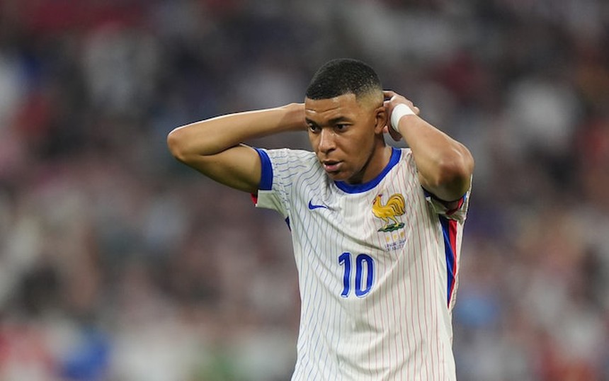 Tin nóng thể thao sáng 8/11: MU đón tin dữ về thần đồng Amad, Bích Tuyền úp mở về việc xuất ngoại - Ảnh 4. Tin nóng thể thao sáng 8/11: MU đón tin dữ về thần đồng Amad, Bích Tuyền úp mở về việc xuất ngoại - Ảnh 4.